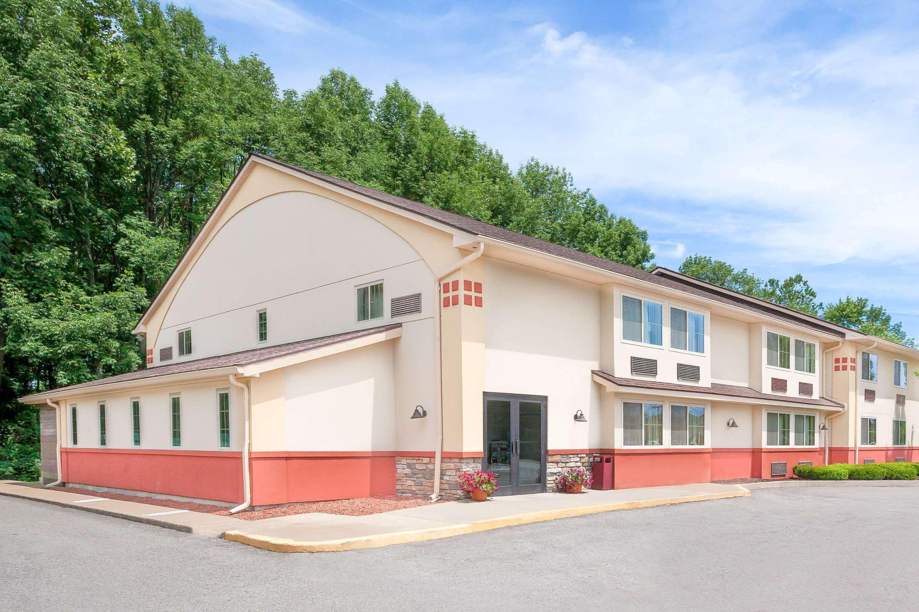Hotel Super 8 By Wyndham Oneonta/Cooperstown Zewnętrze zdjęcie